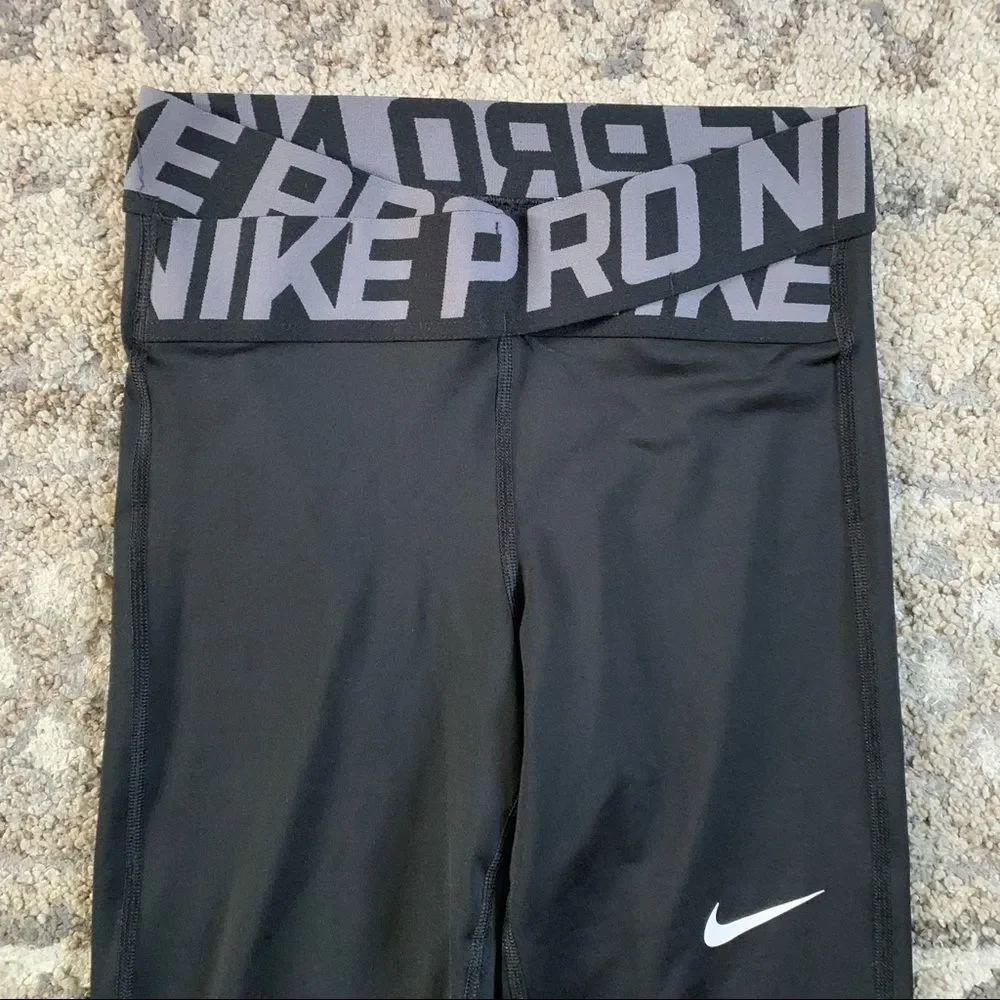 Nike Intertwist Black Leggings XS